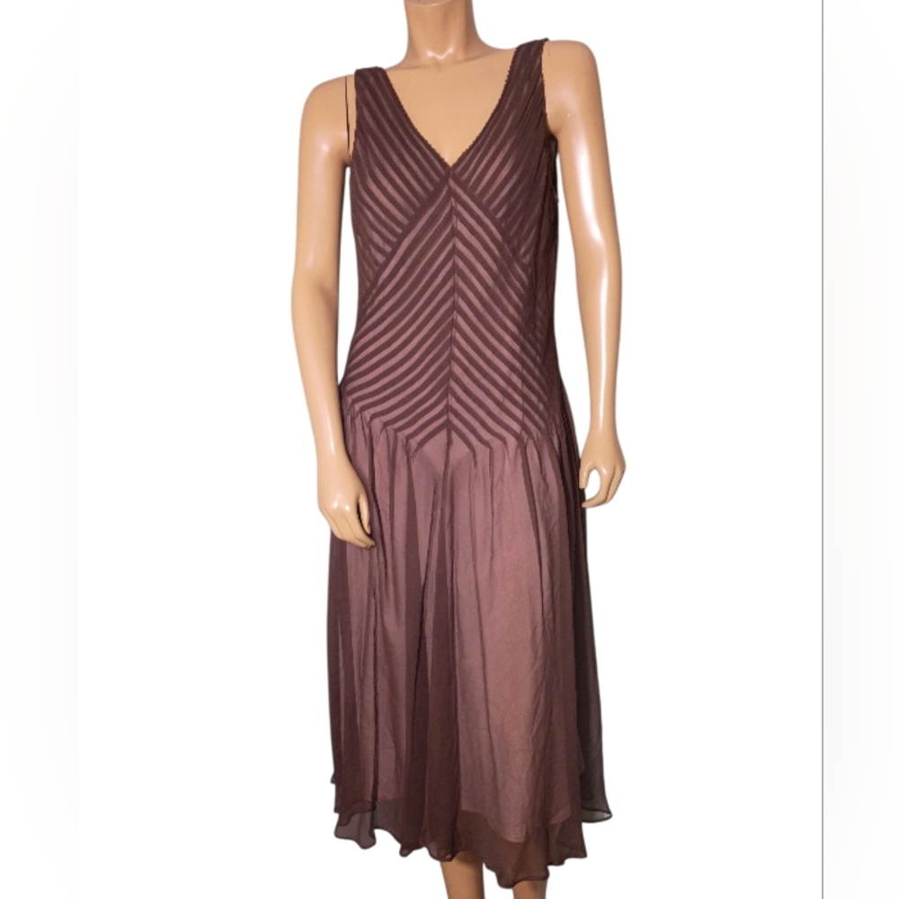 ADRIANNA‎ Elegant Sleeveless Brown Midi Dress